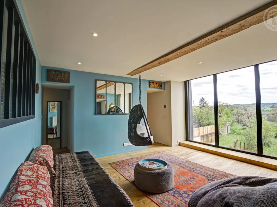 Maison de Vacances Saint-Symphorien-de-Lay 3