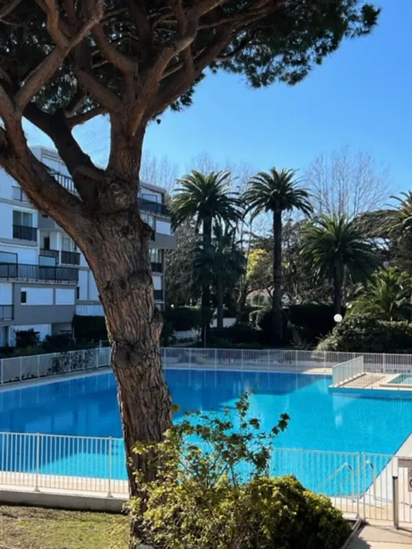 35m² Avec Piscine Pour Couple à Saint Tropez
