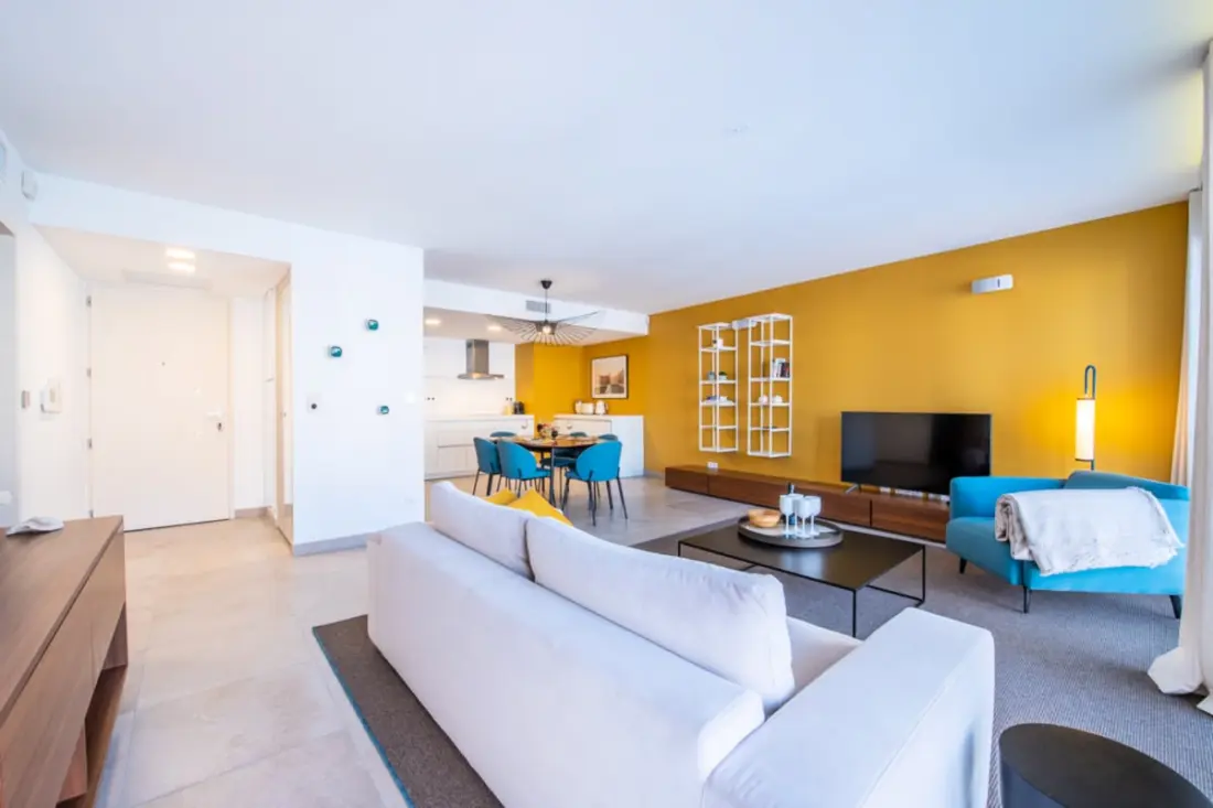 Centre St-tropez • 92 M2 • Parking Privé