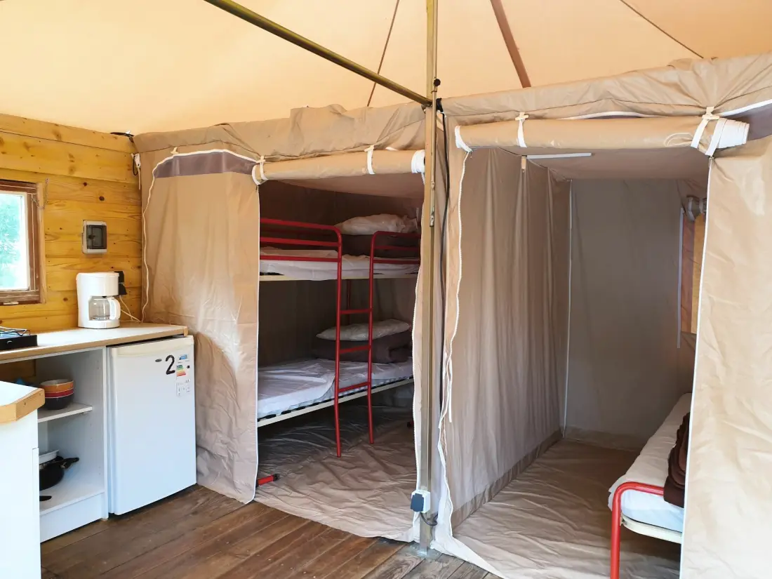 Camping maeva Escapades Coeur d'Ardèche 4 étoiles★★★★
