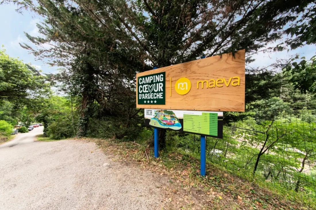 Camping maeva Escapades Coeur d'Ardèche 4 étoiles★★★★