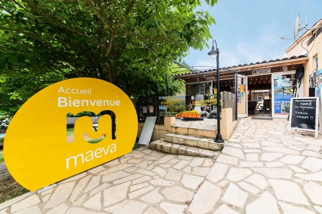 Camping maeva Escapades Coeur d'Ardèche 4 étoiles★★★★