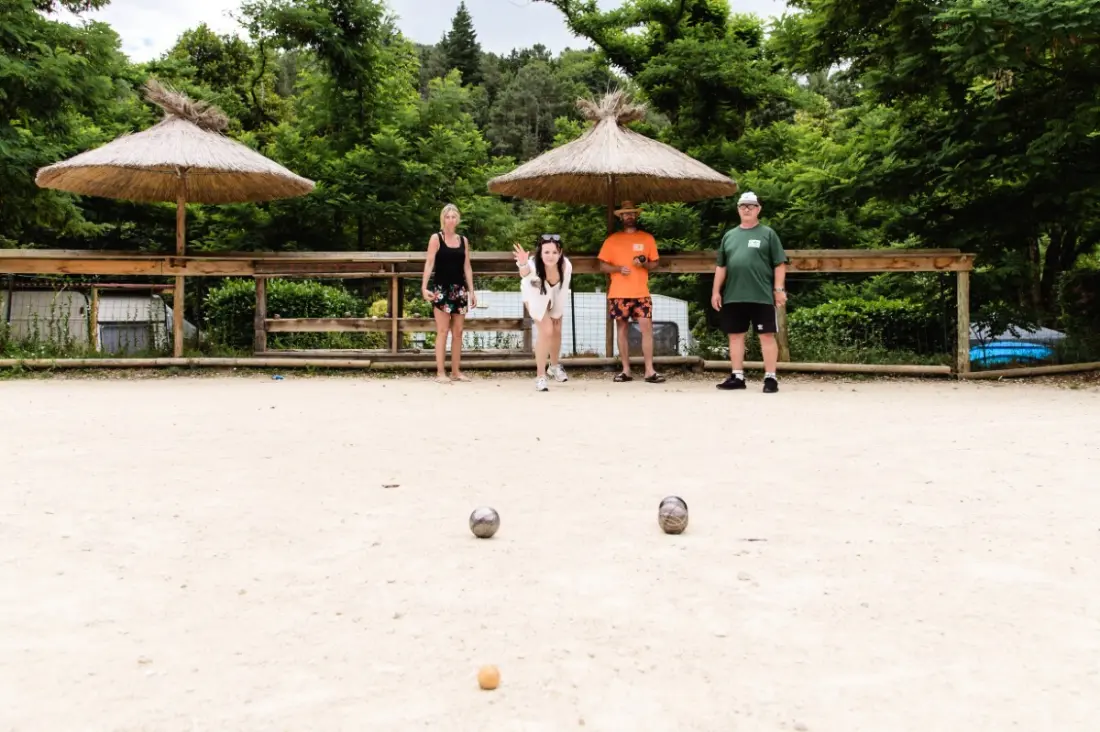 Camping maeva Escapades Coeur d'Ardèche 4 étoiles★★★★