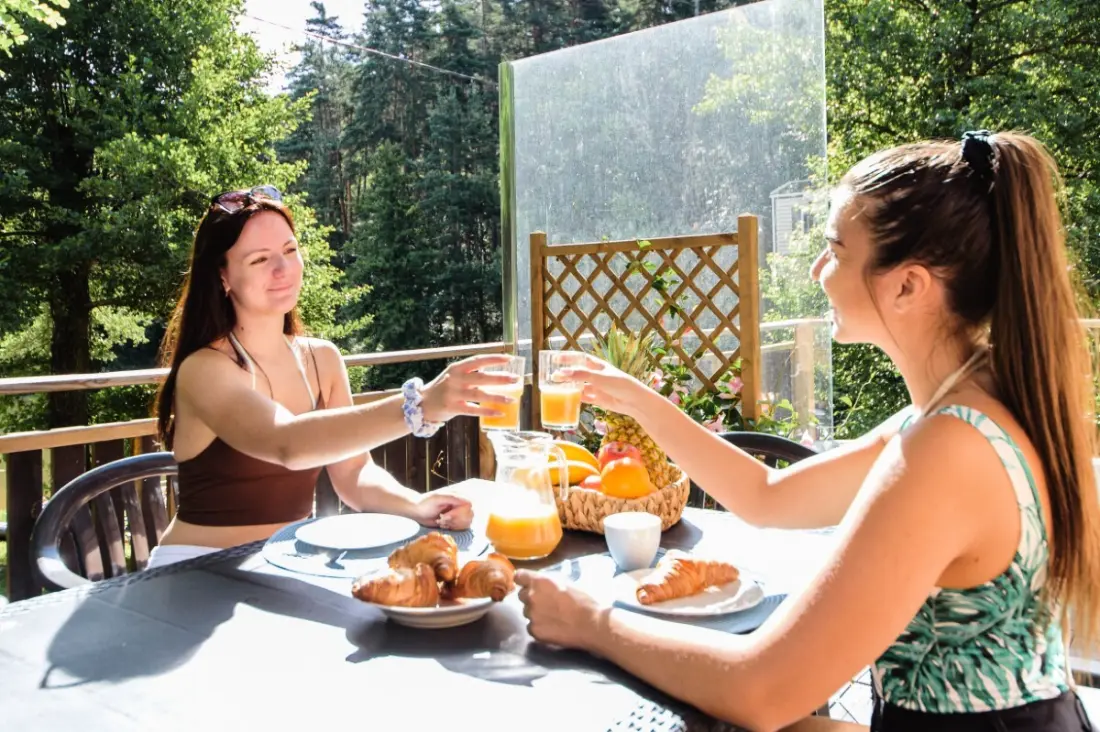 Camping maeva Escapades Coeur d'Ardèche 4 étoiles★★★★