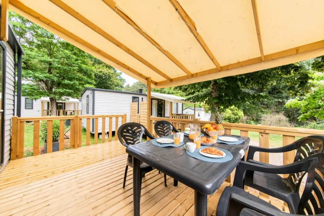 Camping maeva Escapades Coeur d'Ardèche 4 étoiles★★★★