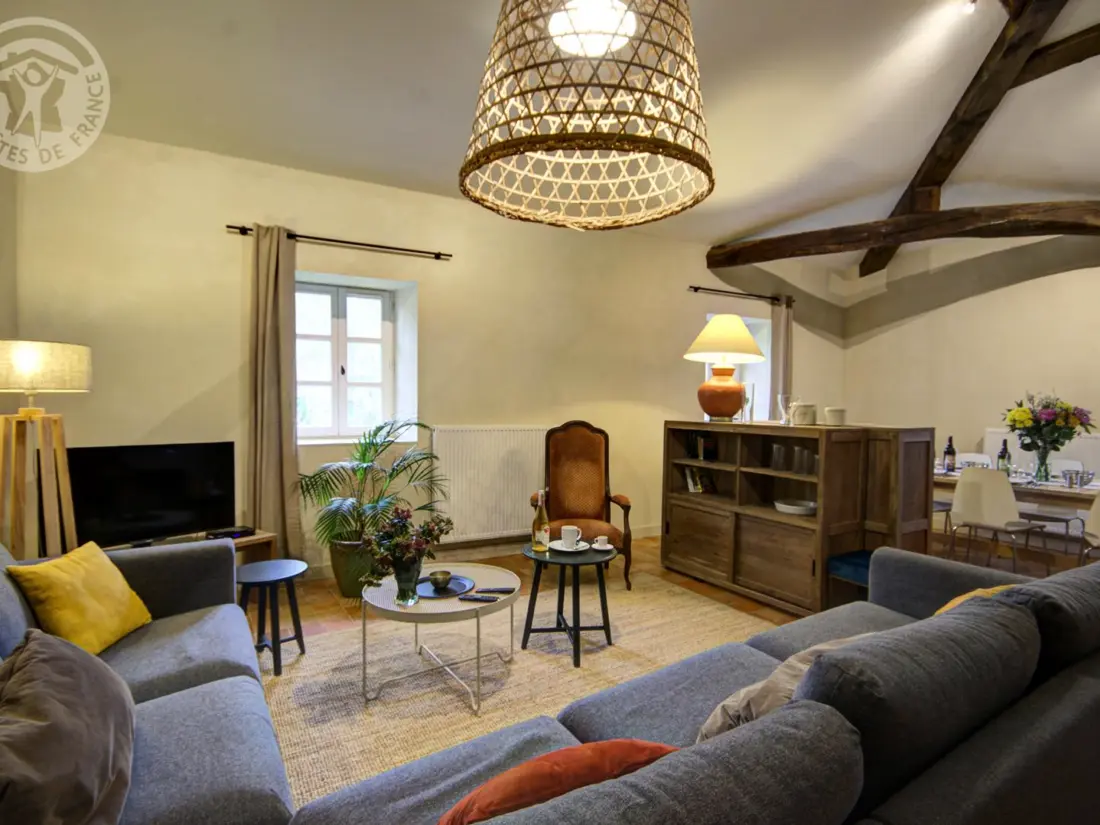 Maison de Vacances Sainte-Croix-en-Jarez 2