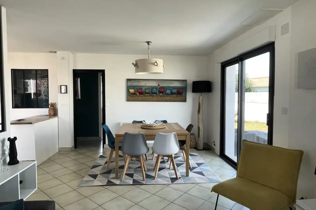 Maison Avec Jardin Et Piscine à Sainte Marie De Ré