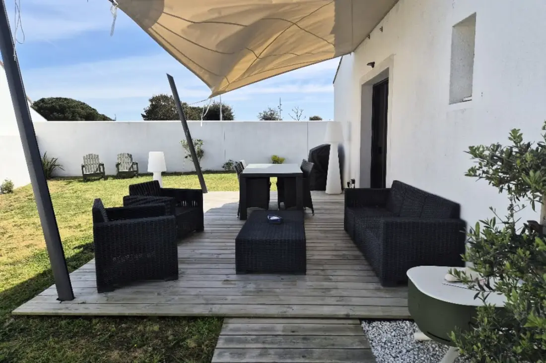 Maison Avec Jardin Et Piscine à Sainte Marie De Ré
