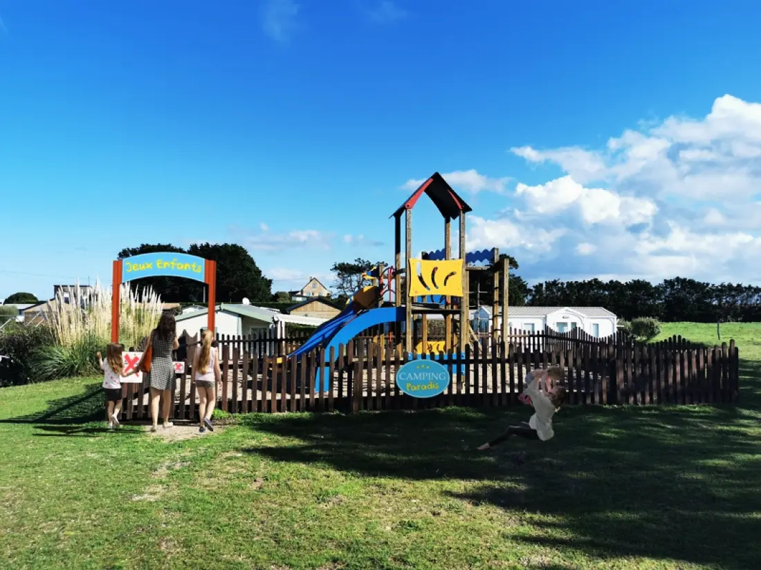 Camping Paradis Utah Beach4 étoiles★★★★