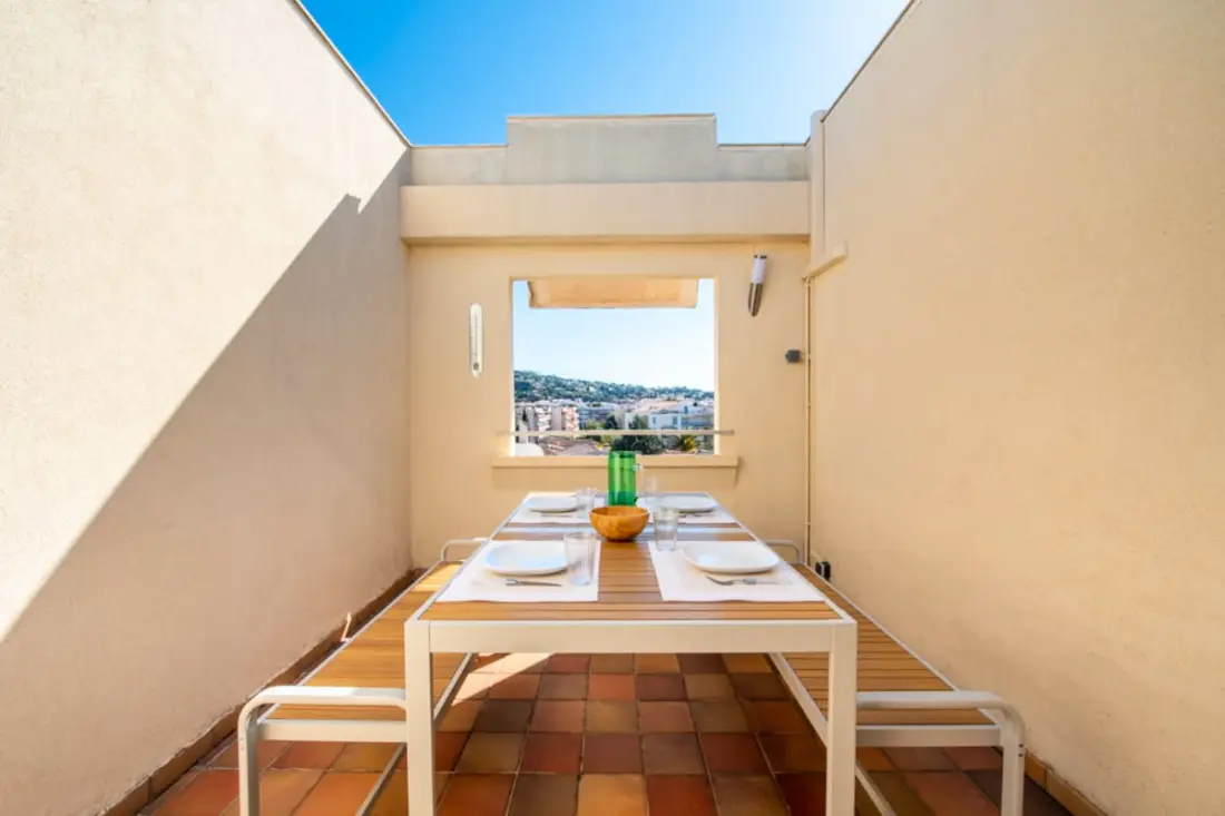 Apt Avec Garage Piscine à 10 Min De La Plage