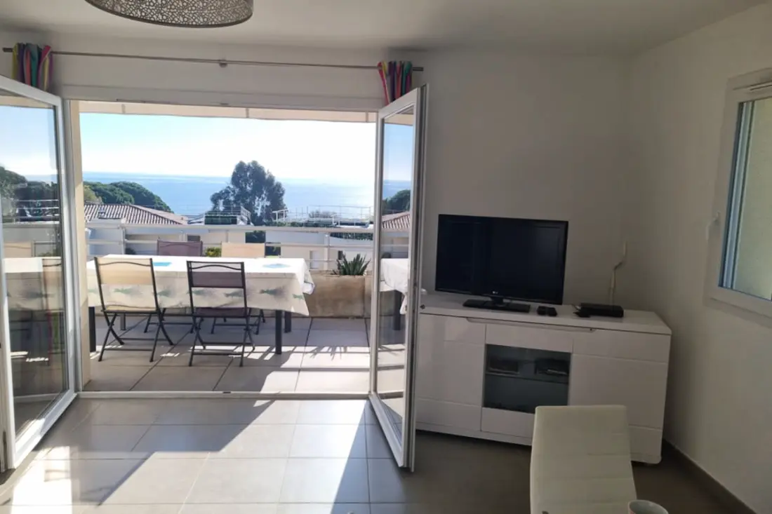 Vue Mer • Accès Plage à Pied • Piscine