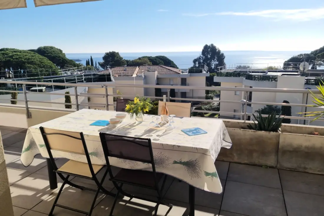 Vue Mer • Accès Plage à Pied • Piscine