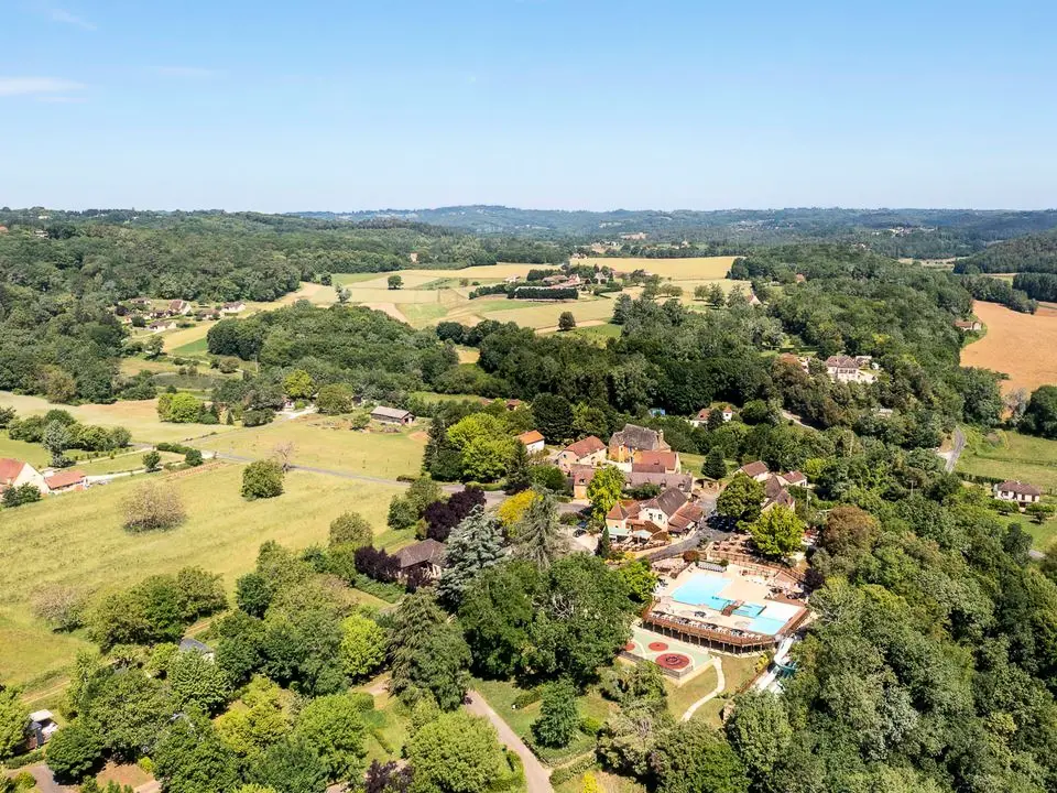 Camping Romanée Les Grottes de Roffy 4 étoiles★★★★