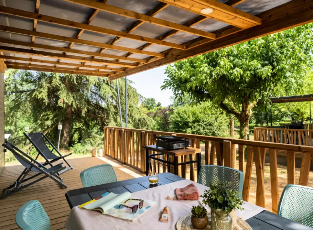 Camping Romanée Les Grottes de Roffy 4 étoiles★★★★