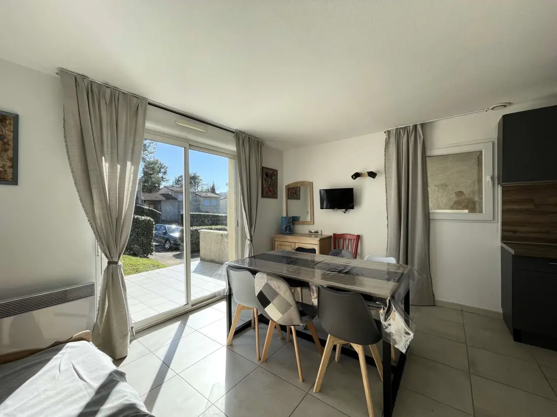 Maison de Vacances Salavas 13