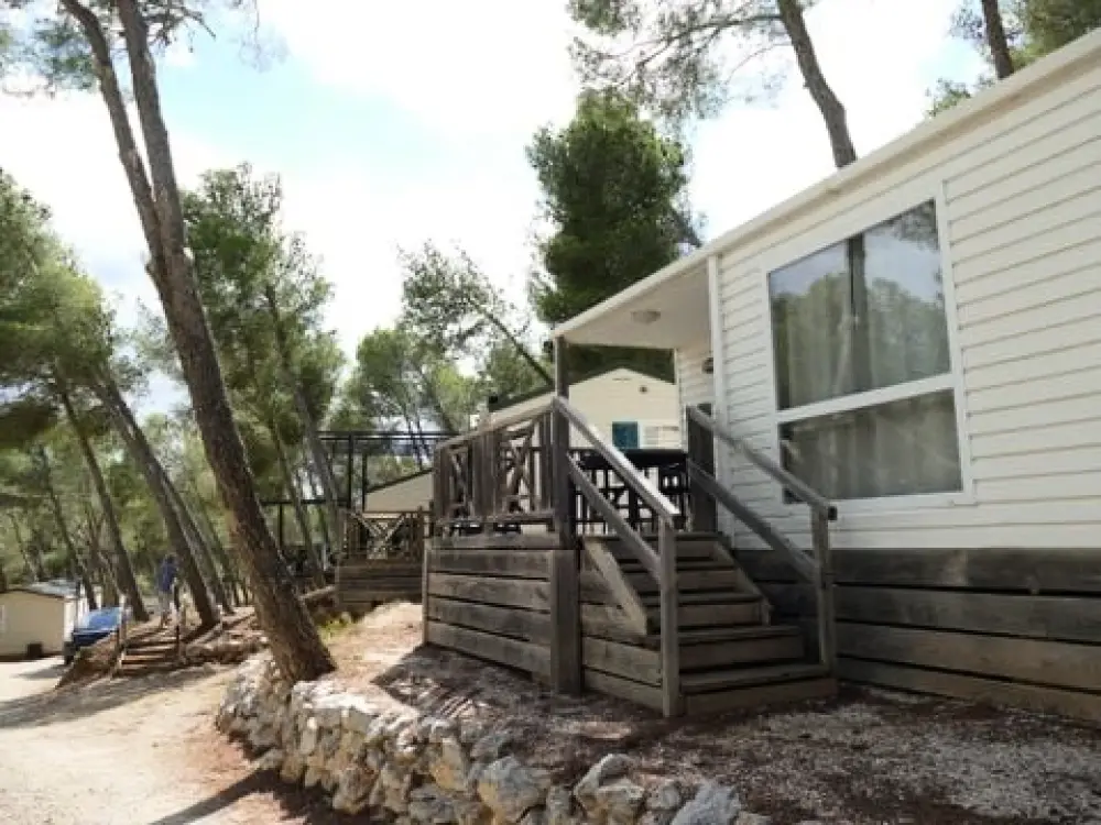 Camping Le Bois De Pins 3 étoiles★★★