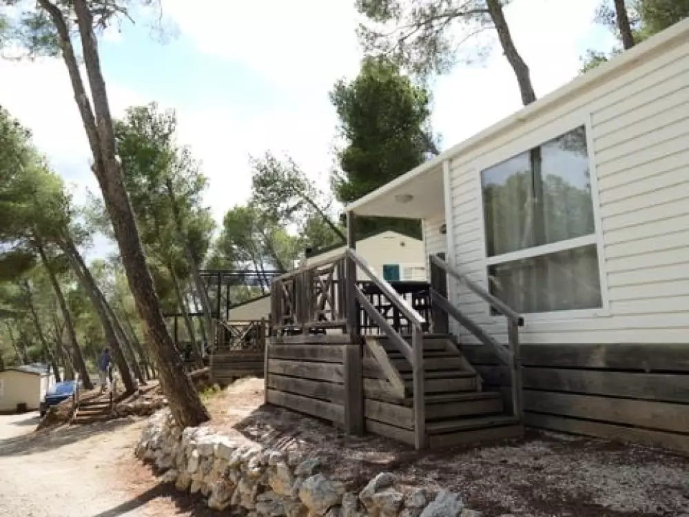 Camping Le Bois De Pins 3 étoiles★★★