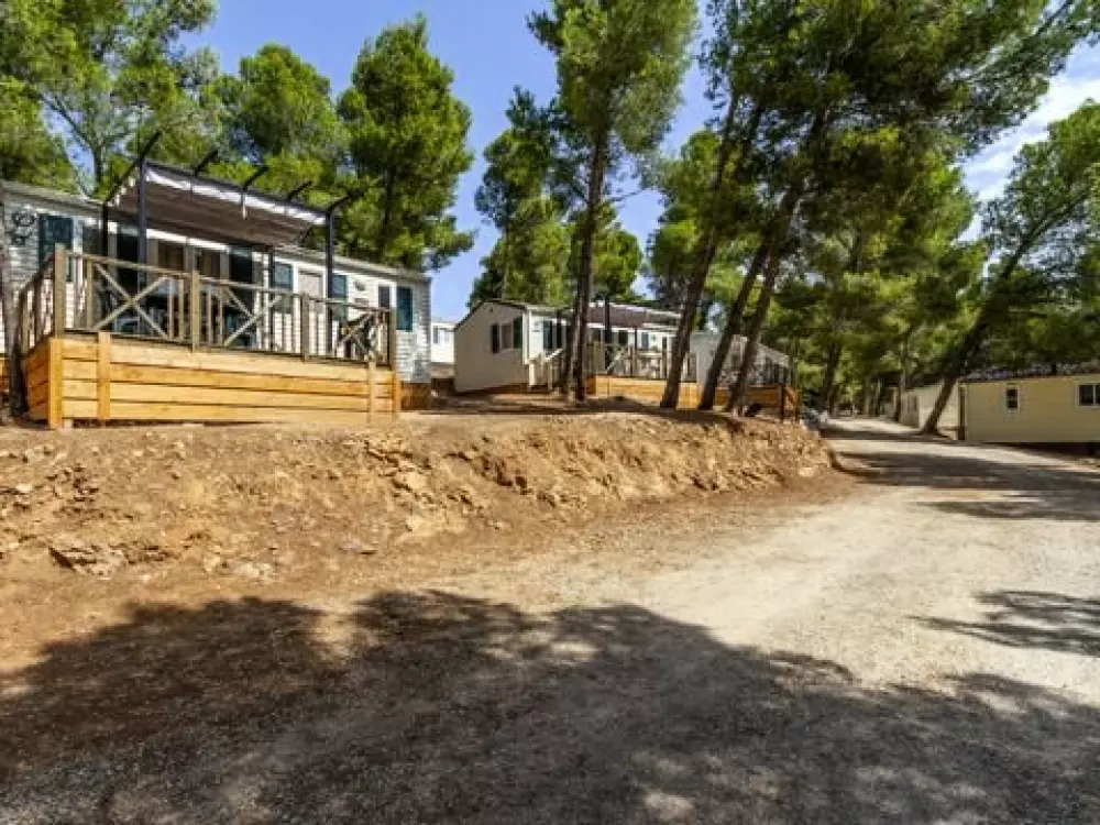 Camping Le Bois De Pins 3 étoiles★★★