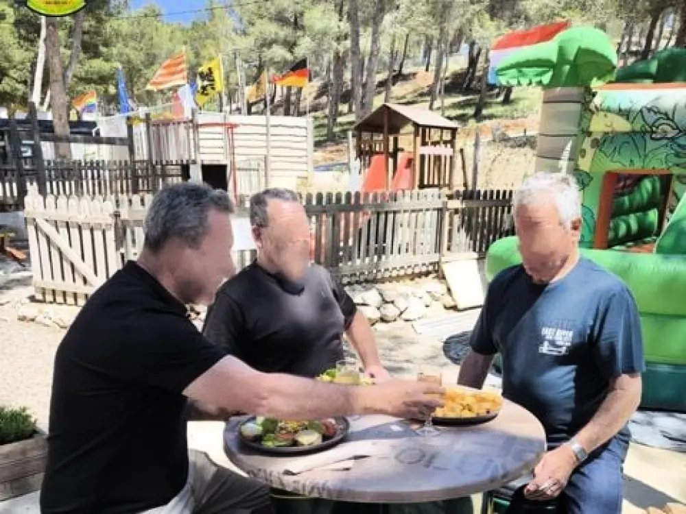 Camping Le Bois De Pins 3 étoiles★★★