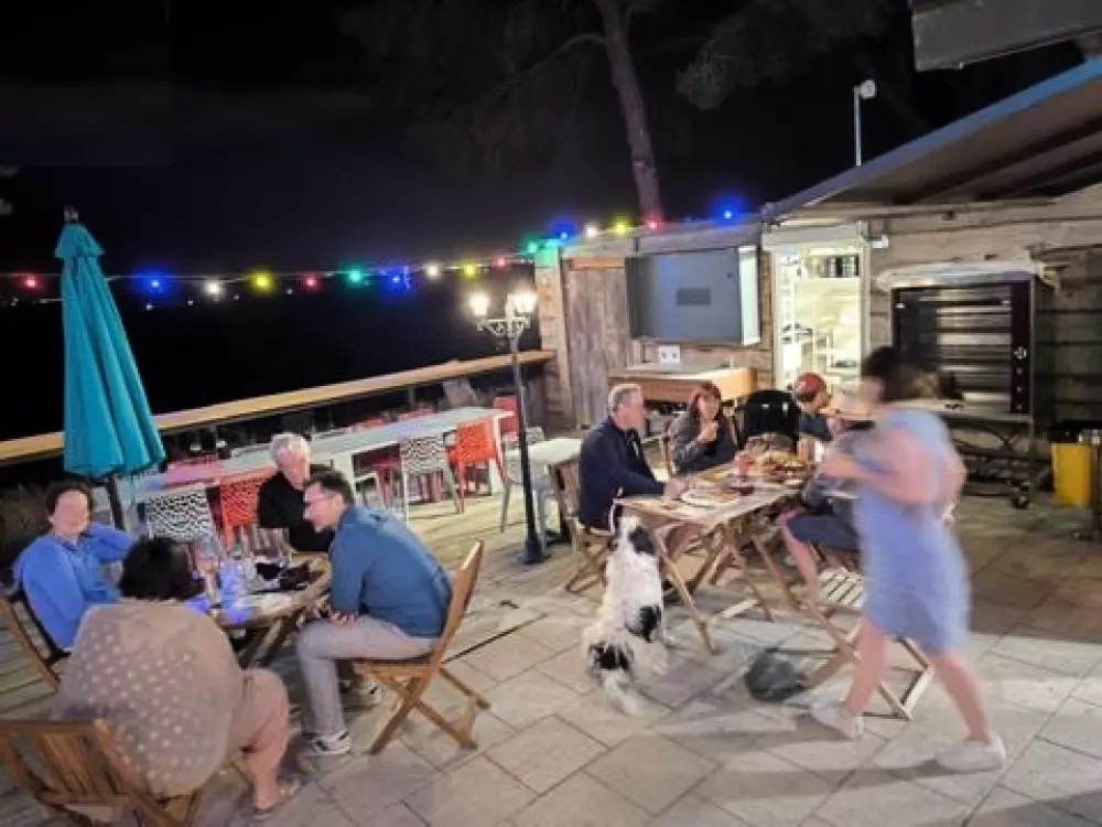Camping Le Bois De Pins 3 étoiles★★★