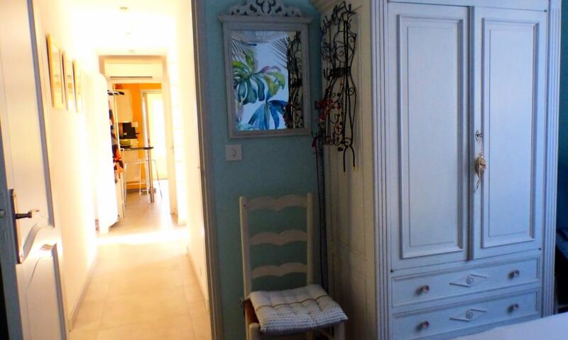 Villa De Charme Avec Jardin Et Piscine - - Sanary-sur-Mer - 13