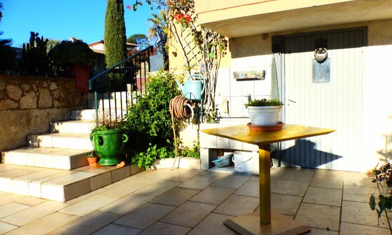 Villa De Charme Avec Jardin Et Piscine - - Sanary-sur-Mer - 40