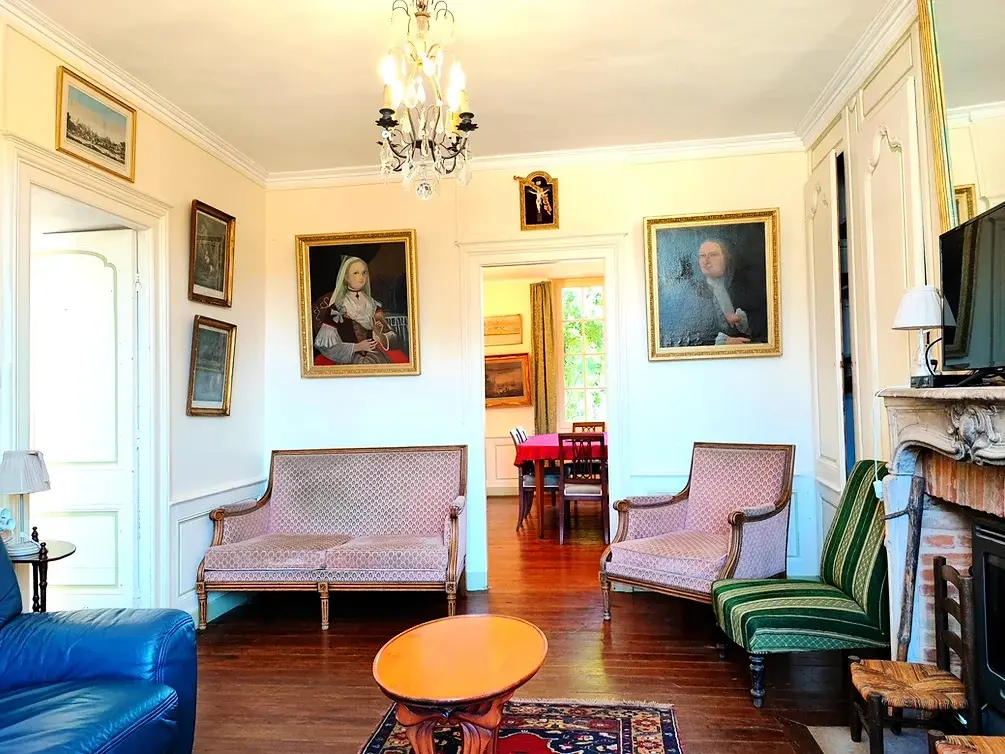 Gîte de France Gîtes de france® - l' aile du château de briquedalles 3 épis