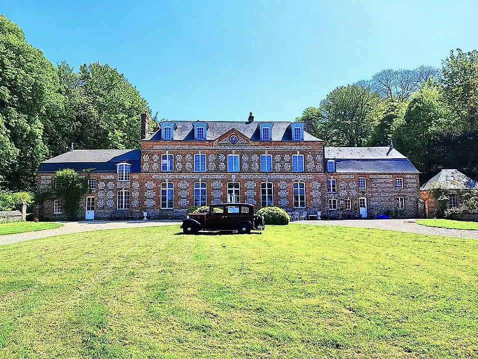 Gîte de France Gîtes de france® - l' aile du château de briquedalles 3 épis