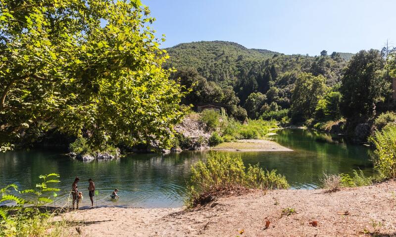 Camping maeva Escapades du Château de l'Hom 4* - 2