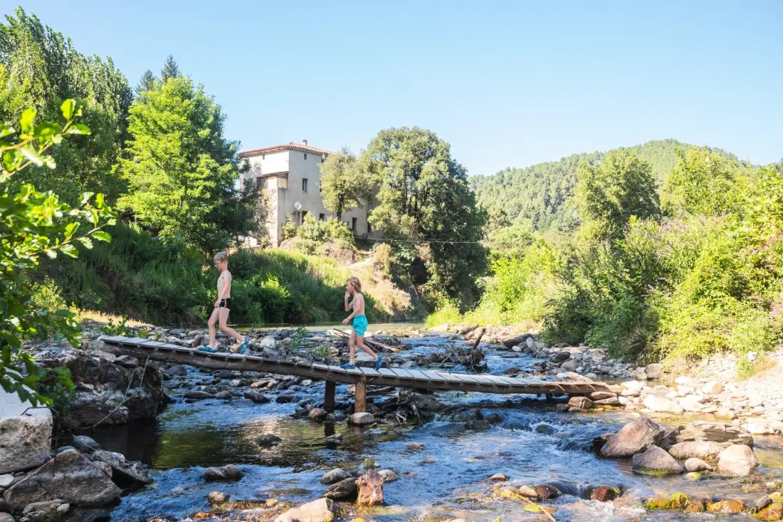 Camping maeva Escapades du Château de l'Hom 4 étoiles★★★★