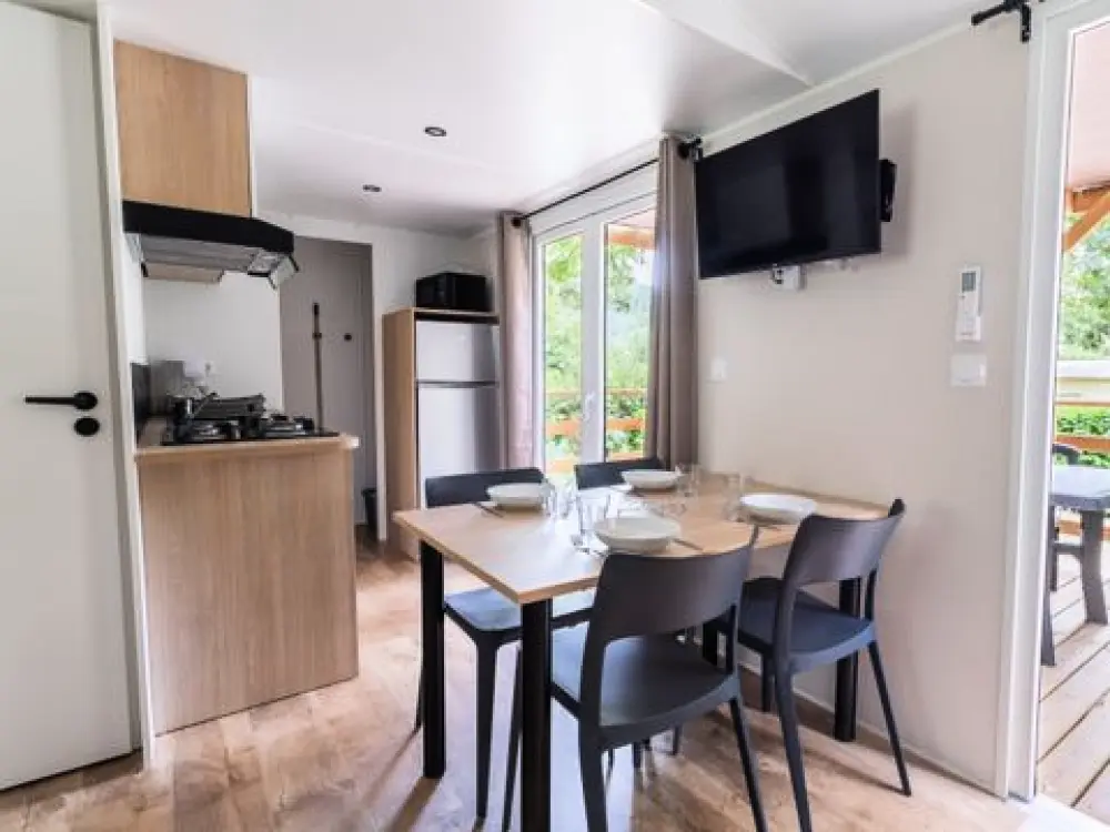 Camping Du Château De L'Hom  4 étoiles★★★★