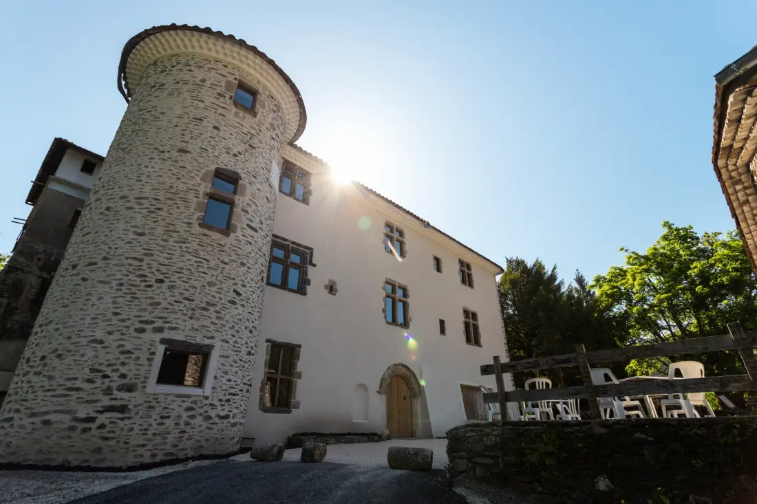 Camping maeva Escapades du Château de l'Hom 4 étoiles★★★★