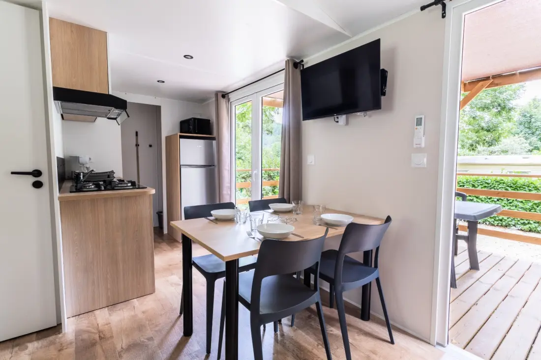 Camping maeva Escapades du Château de l'Hom 4 étoiles★★★★