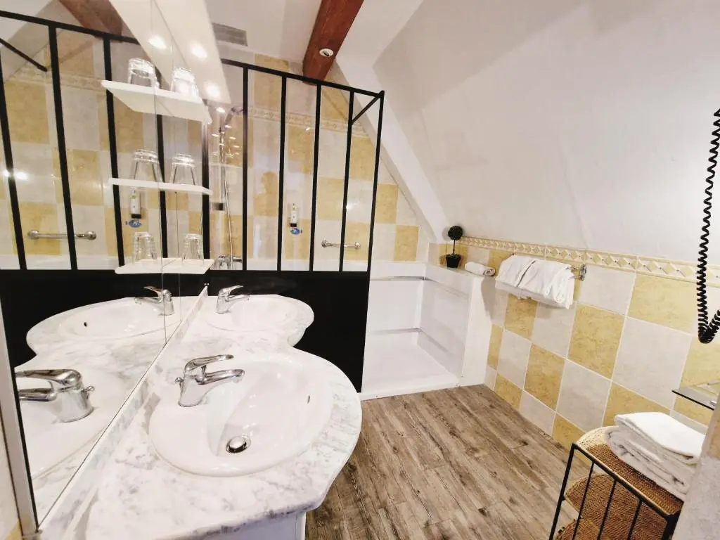 Logis Hôtel les Terrasses de Saumur & Spa 3 étoiles★★★
