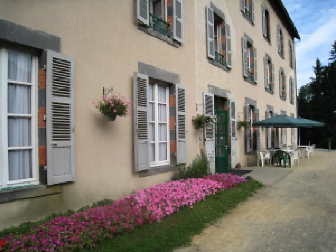 Gîte à Chateauneuf-les-bains  4
