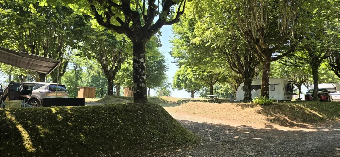 Camping Seasonova Lac de Bournazel 4 étoiles★★★★