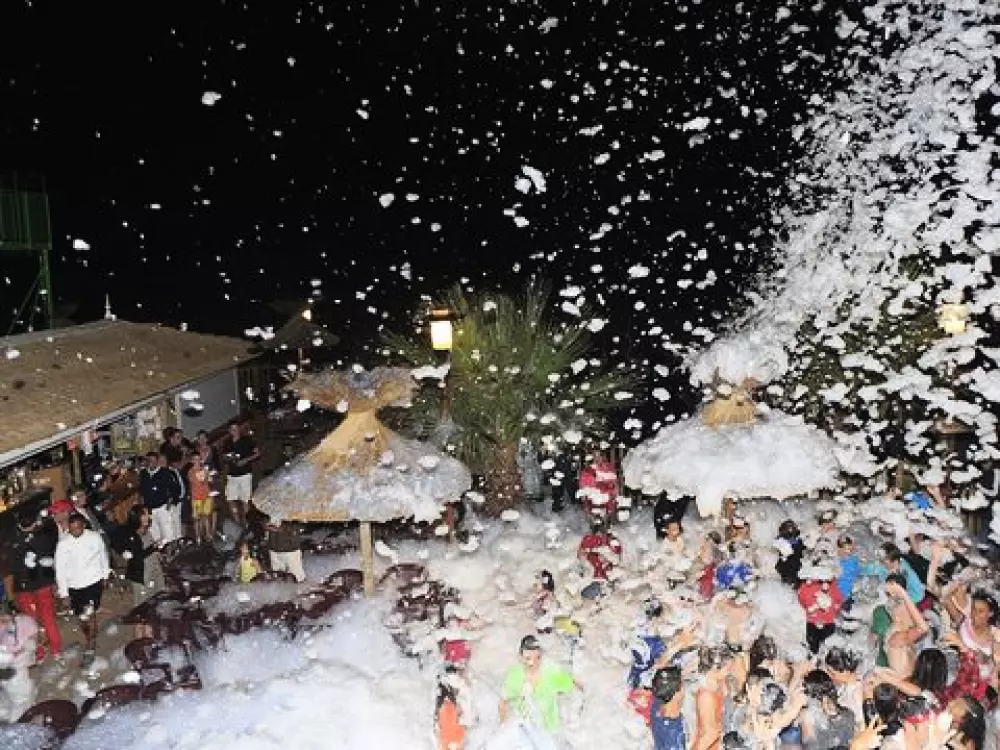 Camping Bleu Marine   4 étoiles★★★★