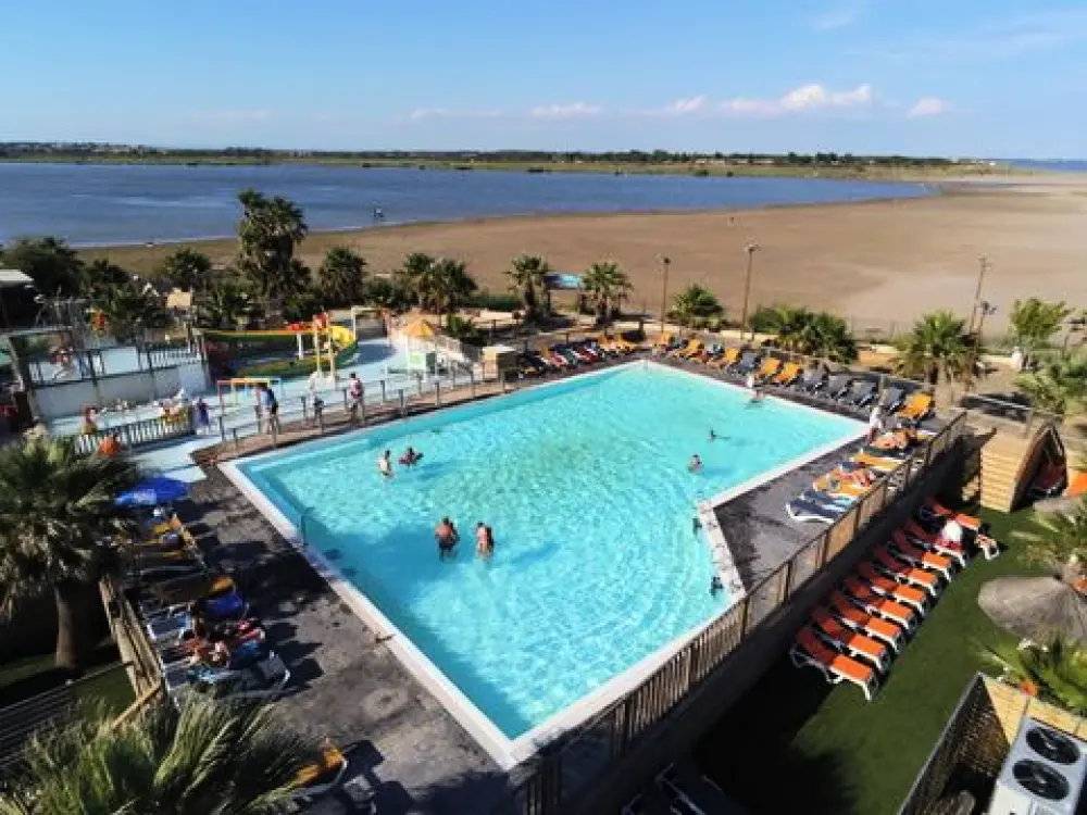 Camping Bleu Marine   4 étoiles★★★★