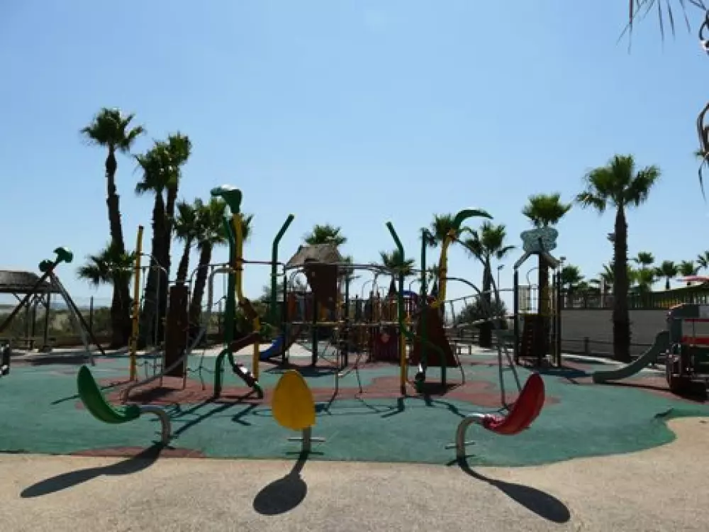 Camping Bleu Marine   4 étoiles★★★★