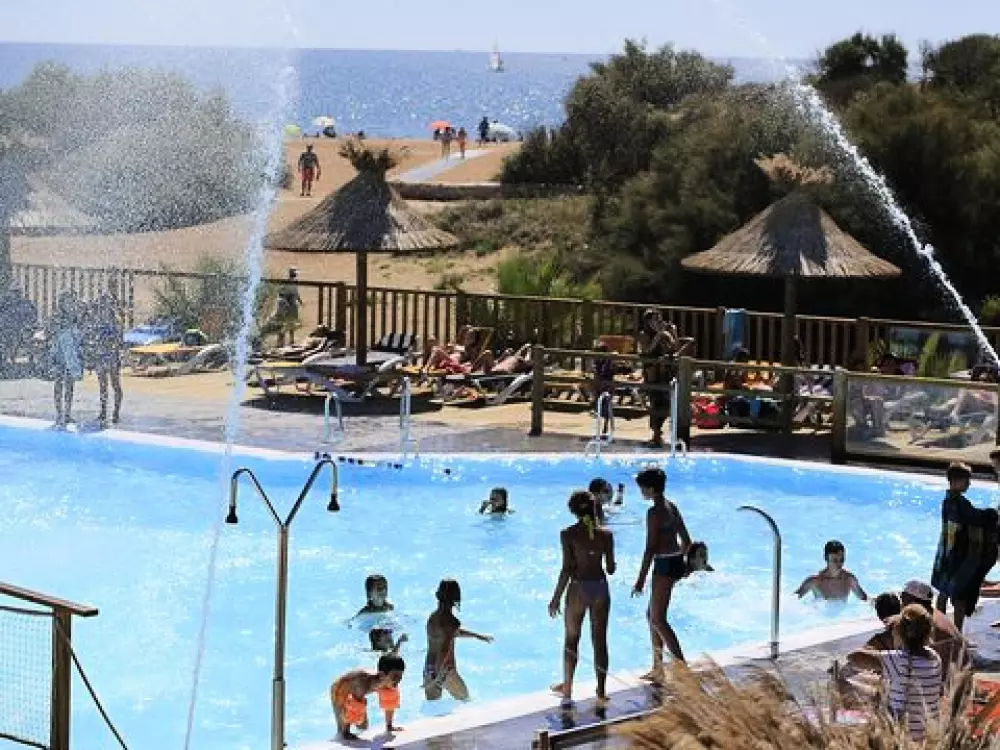 Camping Bleu Marine   4 étoiles★★★★