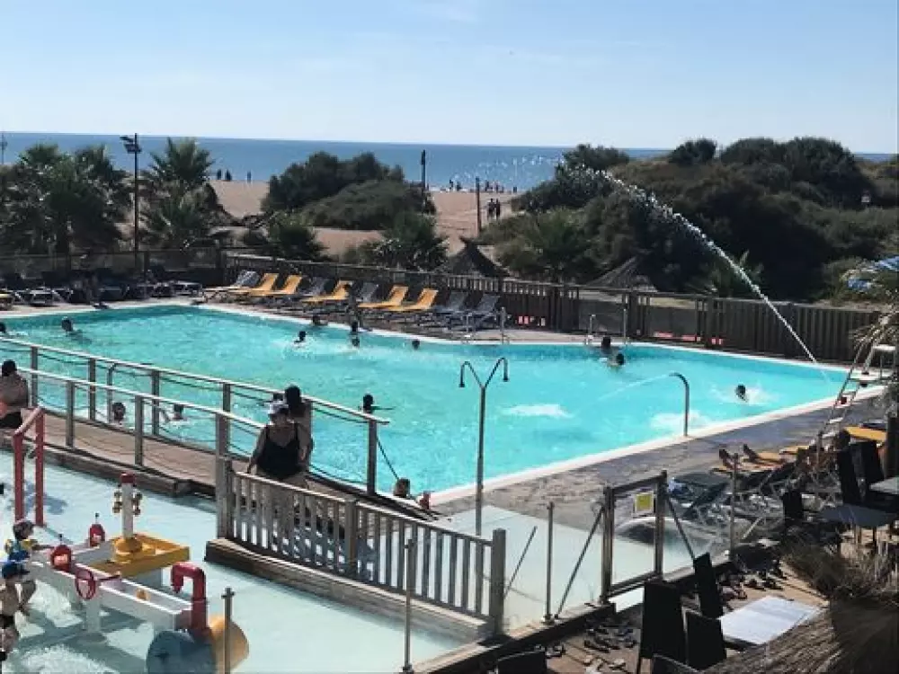 Camping Bleu Marine   4 étoiles★★★★