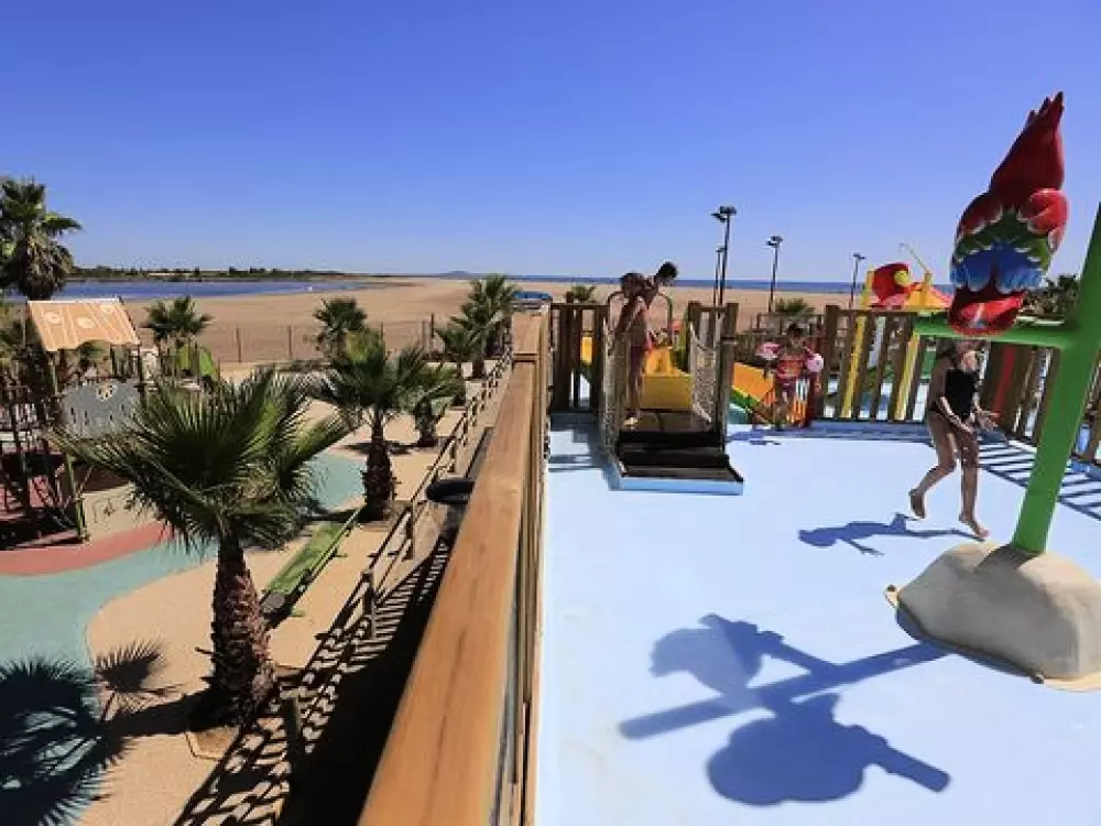 Camping Bleu Marine   4 étoiles★★★★