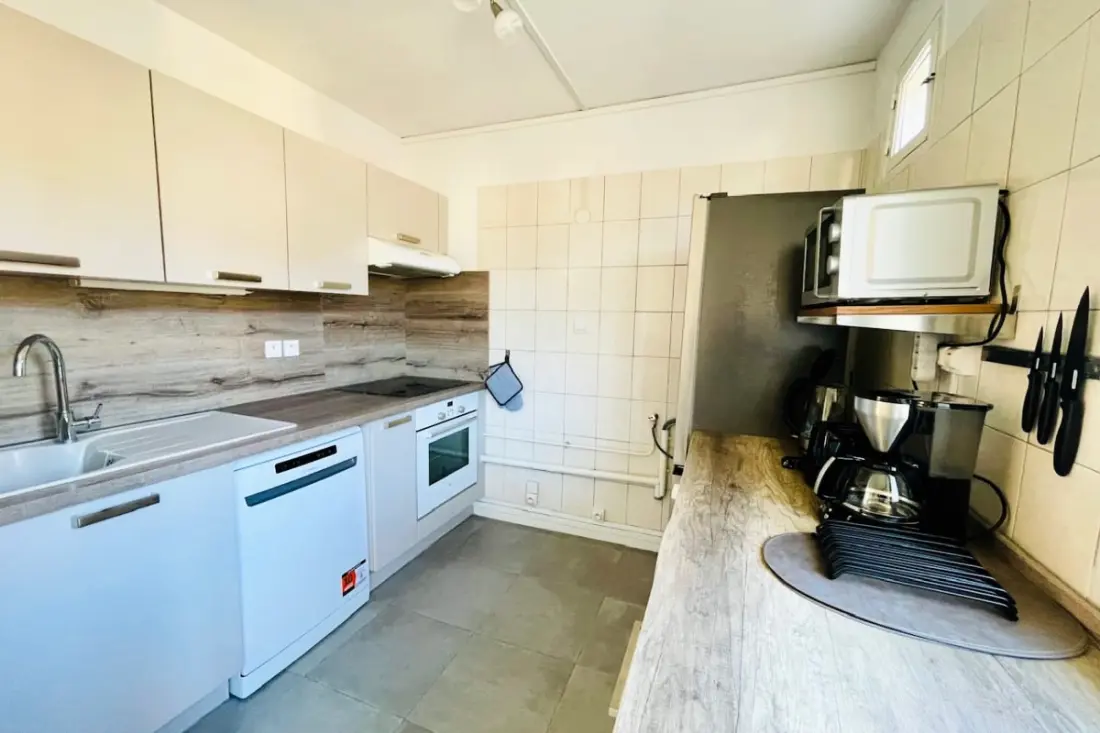 Charmant T3 Avec Balcon Au Coeur De Briançon