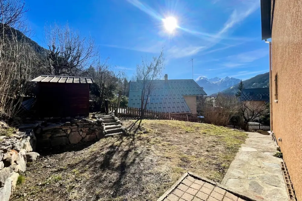 Jolie Maison F4 Avec Loggia à Briançon