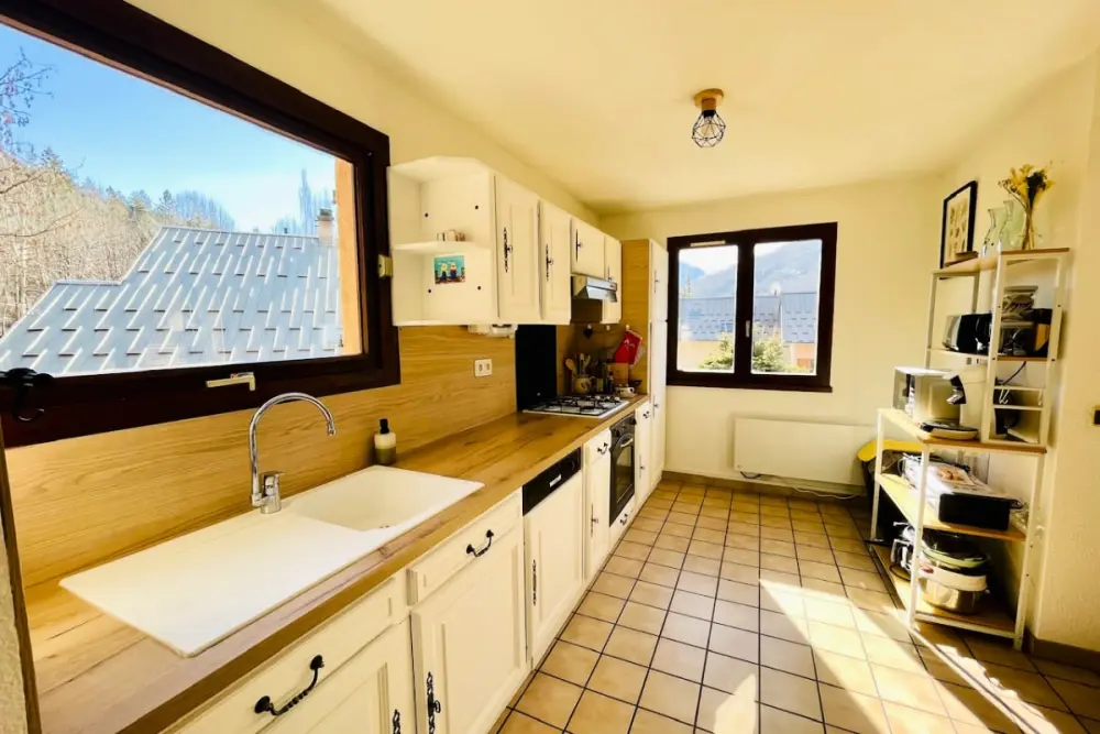 Jolie Maison F4 Avec Loggia à Briançon