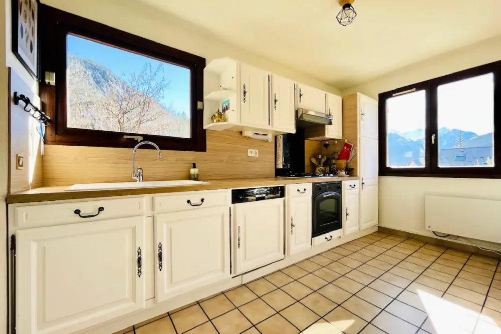 Jolie Maison F4 Avec Loggia à Briançon