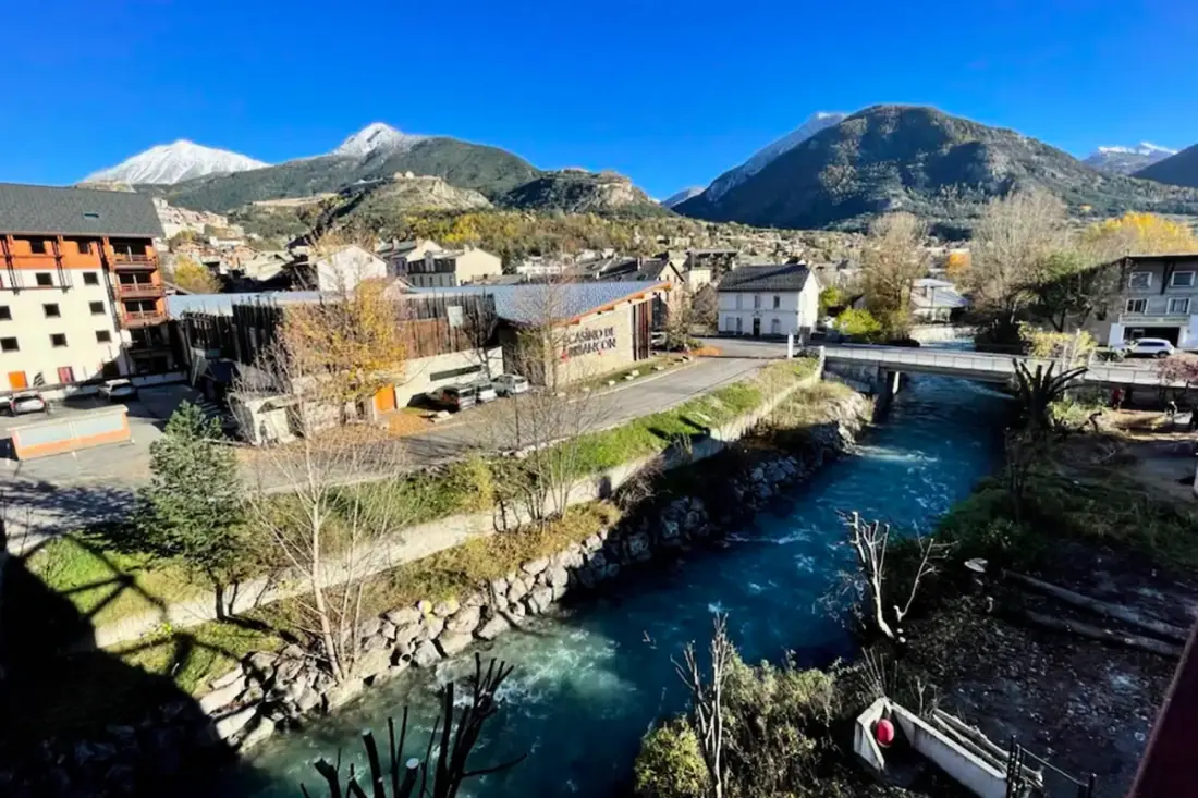 Apt 2 étoiles Au Pied Des Pistes à Briançon