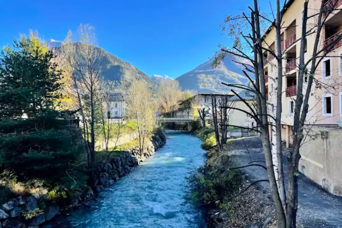 Apt 2 étoiles Au Pied Des Pistes à Briançon