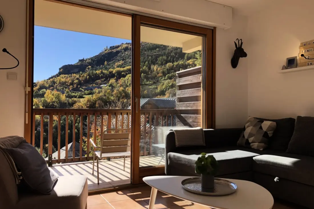 Balcon &amp; Calme Face Aux Cimes