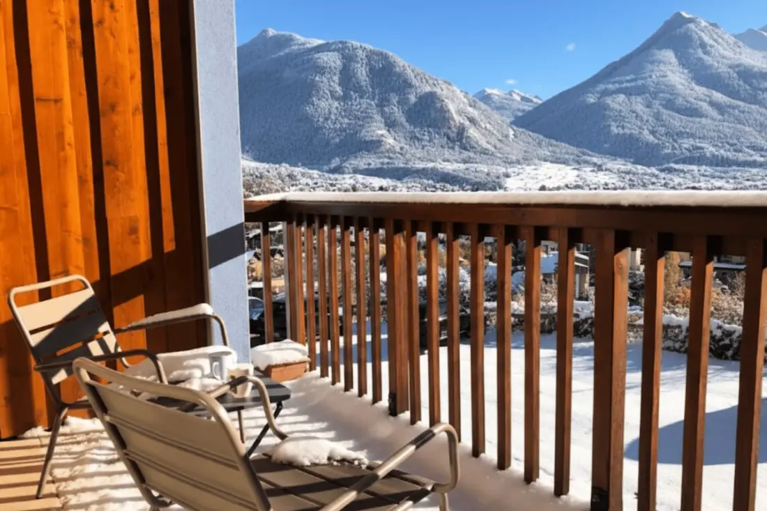 Balcon &amp; Calme Face Aux Cimes